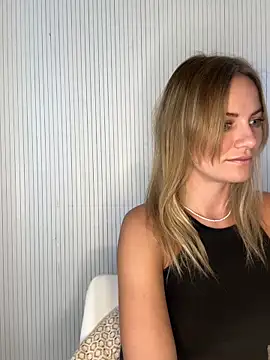 Snapshot of Milla__one chatting on November 2025 10:38:01 AM Milla one online show from November 2025 10:38:01 AM