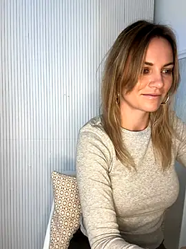 Snapshot of Milla__one chatting on November 2025 10:54:01 AM Milla one online show from November 2025 10:54:01 AM