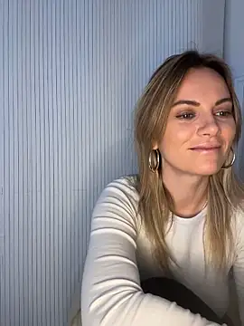 Snapshot of Milla__one chatting on November 2025 08:59:02 AM Milla one online show from November 2025 08:59:02 AM