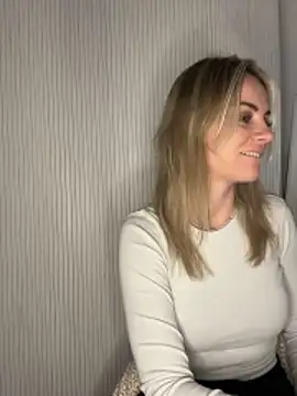 Snapshot of Milla__one chatting on December 2025 07:12:01 AM Milla one online show from December 2025 07:12:01 AM