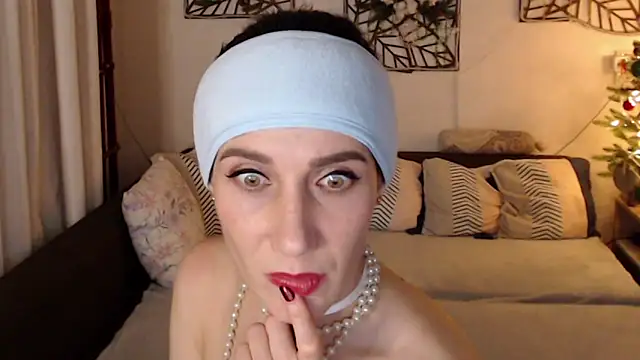 Snapshot of pepper_milf chatting on December 2024 08:21:02 PM pepper milf online show from December 2024 08:21:02 PM