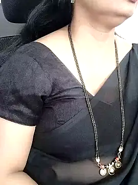 Snapshot of Deepthi_Mysore chatting on February 2025 02:03:02 AM Deepthi Mysore online show from February 2025 02:03:02 AM