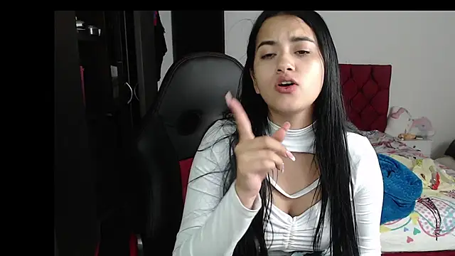 Snapshot of kayla_k18 chatting on January 2025 11:12:02 AM kayla k18 online show from January 2025 11:12:02 AM