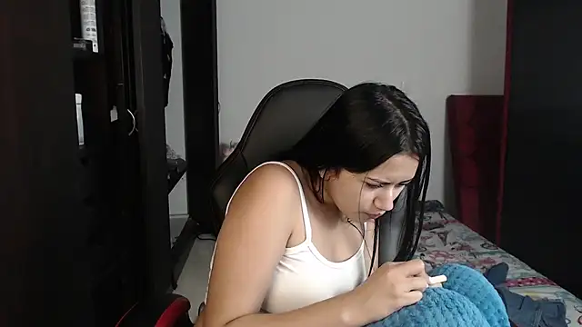 Snapshot of kayla_k18 chatting on February 2025 11:24:02 PM kayla k18 online show from February 2025 11:24:02 PM