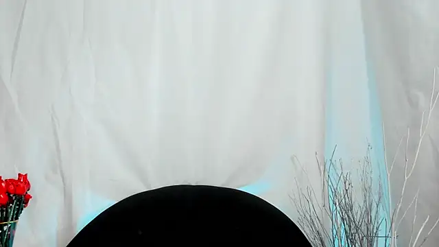 Snapshot of LukaCastillo chatting on October 2025 09:38:02 PM LukaCastillo online show from October 2025 09:38:02 PM