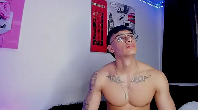 Snapshot of joseph_boy chatting on February 2025 04:11:01 PM joseph boy online show from February 2025 04:11:01 PM