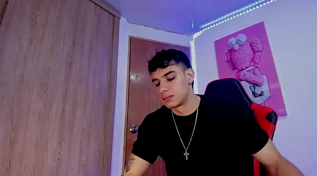 Snapshot of joseph_boy chatting on February 2025 12:39:01 PM joseph boy online show from February 2025 12:39:01 PM