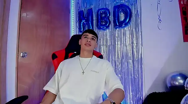 Snapshot of joseph_boy chatting on February 2025 12:48:01 PM joseph boy online show from February 2025 12:48:01 PM