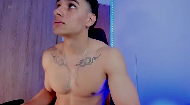 Snapshot of joseph_boy chatting on February 2025 12:58:01 PM joseph boy online show from February 2025 12:58:01 PM