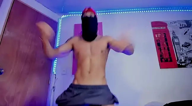 Snapshot of joseph_boy chatting on February 2025 06:42:02 PM joseph boy online show from February 2025 06:42:02 PM