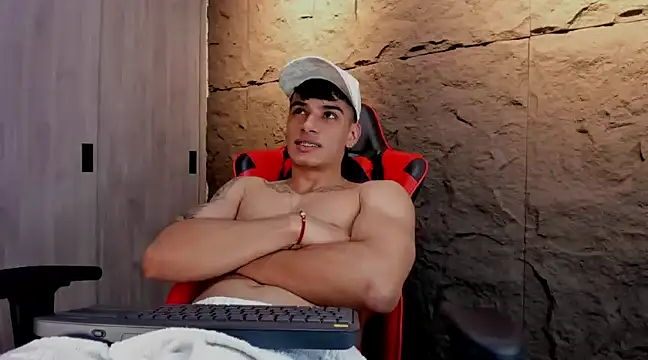 Snapshot of joseph_boy chatting on March 2025 03:50:02 PM joseph boy online show from March 2025 03:50:02 PM