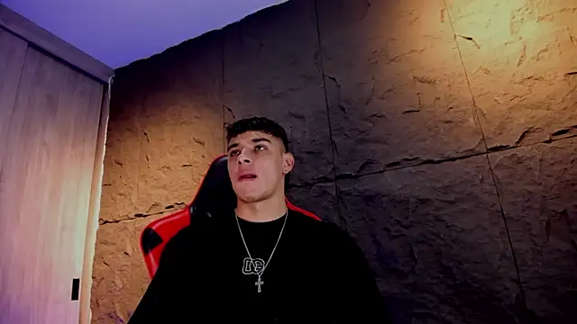 Snapshot of joseph_boy chatting on September 2025 10:59:01 AM joseph boy online show from September 2025 10:59:01 AM