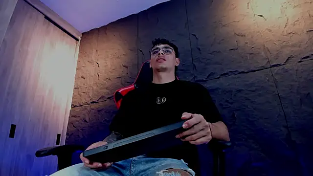 Snapshot of joseph_boy chatting on November 2025 11:09:01 AM joseph boy online show from November 2025 11:09:01 AM