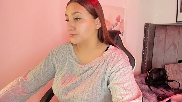 Alaia Cute online show from November 2025 03:04:01 AM