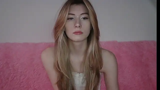 Snapshot of ErikaShyy chatting on January 2025 10:11:02 AM ErikaShyy online show from January 2025 10:11:02 AM