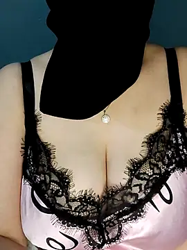 Snapshot of tota_ chatting on June 2026 10:03:01 AM tota online show from June 2026 10:03:01 AM