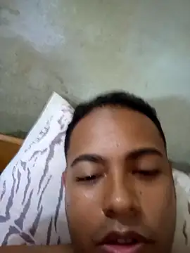 Snapshot of AlkalineCalmness chatting on November 2025 06:30:01 PM AlkalineCalmness online show from November 2025 06:30:01 PM