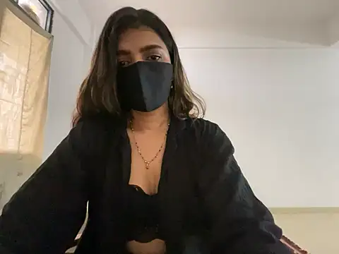 Snapshot of MaYaa__11 chatting on December 2024 02:58:02 AM MaYaa 11 online show from December 2024 02:58:02 AM