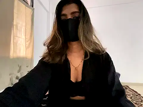 Snapshot of MaYaa__11 chatting on December 2024 01:58:02 AM MaYaa 11 online show from December 2024 01:58:02 AM