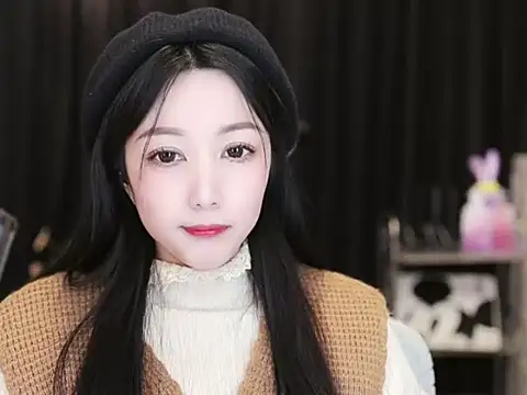 Snapshot of Nuyoah-77 chatting on March 2025 03:53:01 PM Nuyoah-77 online show from March 2025 03:53:01 PM