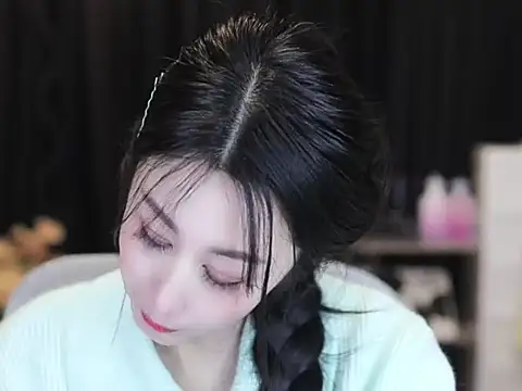 Nuyoah-77 online show from January 2026 01:13:01 PM