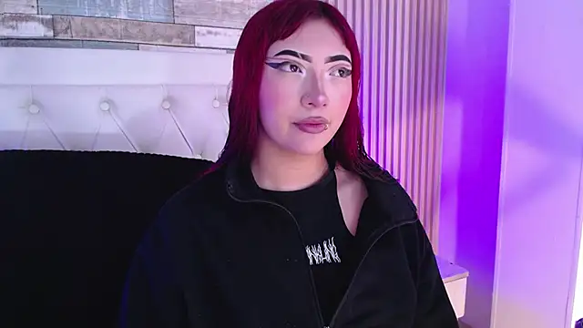 Snapshot of Mia_Rinn chatting on December 2024 01:42:02 PM Mia Rinn online show from December 2024 01:42:02 PM