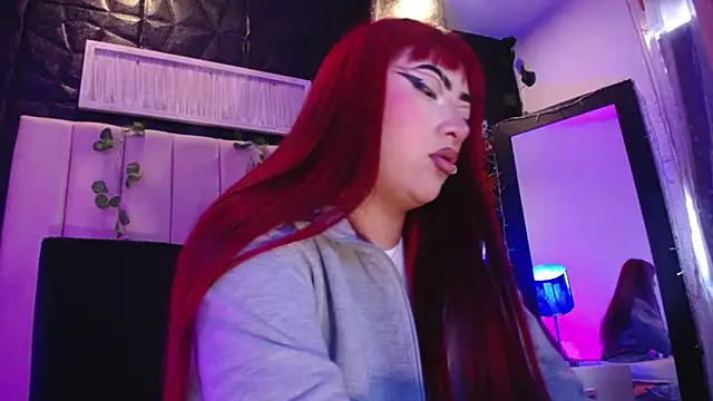 Snapshot of Mia_Rinn chatting on December 2024 01:36:02 PM Mia Rinn online show from December 2024 01:36:02 PM