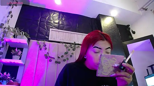 Snapshot of Mia_Rinn chatting on January 2025 01:43:01 PM Mia Rinn online show from January 2025 01:43:01 PM