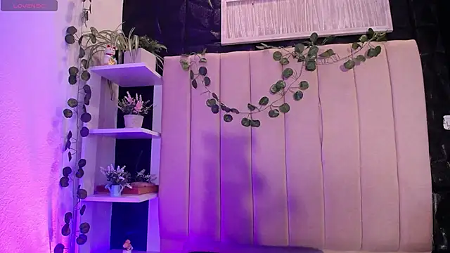 Snapshot of Mia_Rinn chatting on January 2025 05:02:01 PM Mia Rinn online show from January 2025 05:02:01 PM