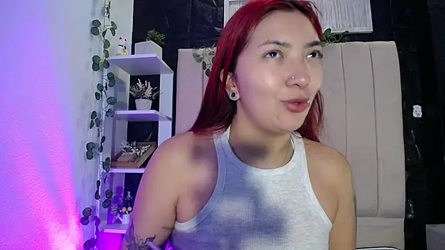 Snapshot of Mia_Rinn chatting on January 2025 01:00:01 PM Mia Rinn online show from January 2025 01:00:01 PM