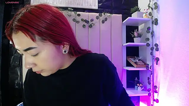 Snapshot of Mia_Rinn chatting on January 2025 01:30:01 PM Mia Rinn online show from January 2025 01:30:01 PM