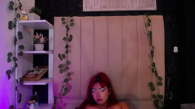 Snapshot of Mia_Rinn chatting on February 2025 07:52:02 PM Mia Rinn online show from February 2025 07:52:02 PM