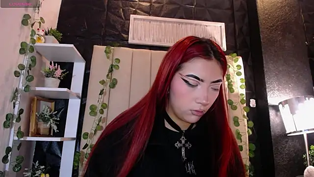 Snapshot of Mia_Rinn chatting on February 2025 03:58:02 PM Mia Rinn online show from February 2025 03:58:02 PM