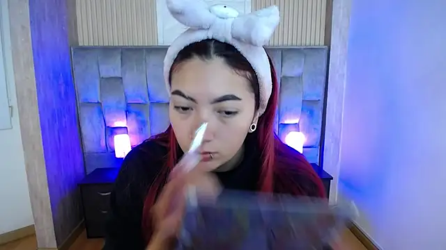 Snapshot of Mia_Rinn chatting on September 2025 02:41:01 PM Mia Rinn online show from September 2025 02:41:01 PM