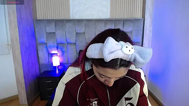 Snapshot of Mia_Rinn chatting on September 2025 01:03:01 PM Mia Rinn online show from September 2025 01:03:01 PM