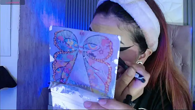 Snapshot of Mia_Rinn chatting on November 2025 03:33:02 PM Mia Rinn online show from November 2025 03:33:02 PM