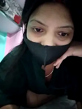 Hotty-Divya online show from April 2026 07:31:01 AM