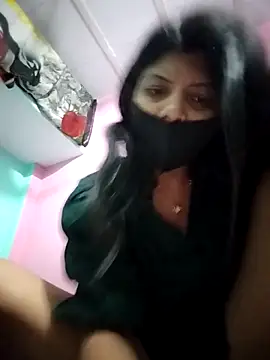 Hotty-Divya online show from April 2026 02:44:01 AM