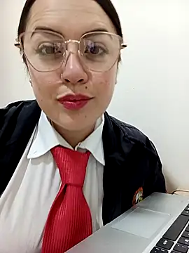 Lesly 10- online show from October 2025 12:50:02 PM