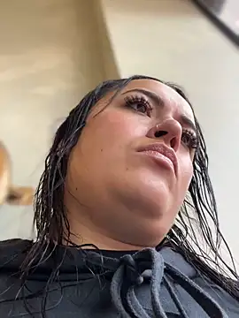 Lesly 10- online show from February 2026 09:13:01 PM