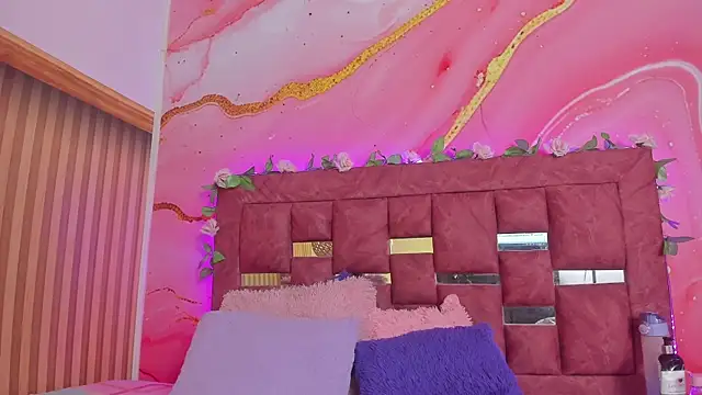 Snapshot of melody_paris chatting on November 2025 10:59:02 AM melody paris online show from November 2025 10:59:02 AM