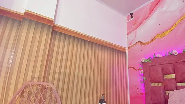 Snapshot of melody_paris chatting on November 2025 10:52:02 AM melody paris online show from November 2025 10:52:02 AM