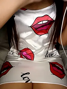 Snapshot of Patrona-fifi chatting on December 2024 10:51:01 PM Patrona-fifi online show from December 2024 10:51:01 PM