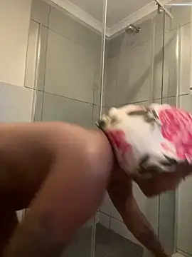 Snapshot of InkLady444 chatting on November 2025 11:00:02 AM InkLady444 online show from November 2025 11:00:02 AM