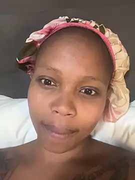 Snapshot of InkLady444 chatting on November 2025 11:04:02 PM InkLady444 online show from November 2025 11:04:02 PM