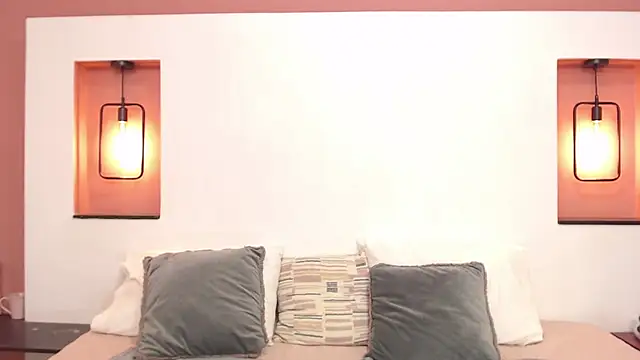 Snapshot of Miley_Collins chatting on December 2024 08:07:02 PM Miley Collins online show from December 2024 08:07:02 PM