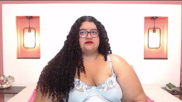 Snapshot of Miley_Collins chatting on February 2025 09:58:02 PM Miley Collins online show from February 2025 09:58:02 PM