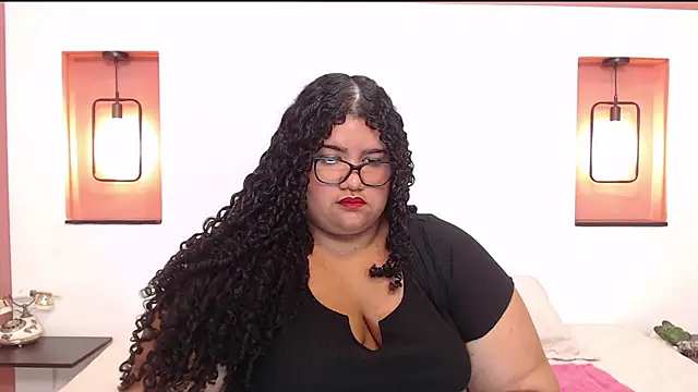 Snapshot of Miley_Collins chatting on March 2025 07:38:02 PM Miley Collins online show from March 2025 07:38:02 PM