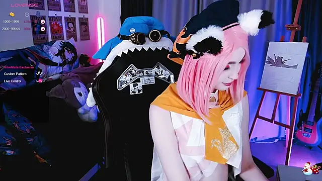 Snapshot of _Sparkland_ chatting on February 2025 10:20:01 PM Sparkland online show from February 2025 10:20:01 PM