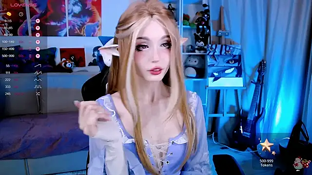 Snapshot of _Sparkland_ chatting on September 2025 07:48:01 PM Sparkland online show from September 2025 07:48:01 PM